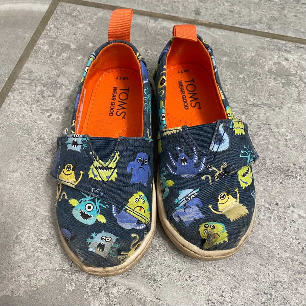 TOMs Toddler Size 7 Monster Slip On Velcro Shoes